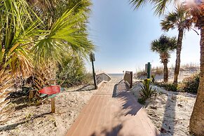 Resort Amenities & Beach Access: Hilton Head Condo