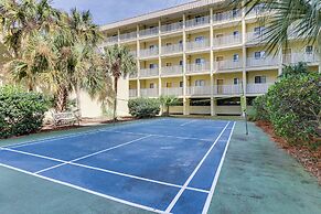 Resort Amenities & Beach Access: Hilton Head Condo