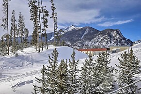 Sleek Frisco Townhome w/ Views: 8 Mi to Copper Mtn