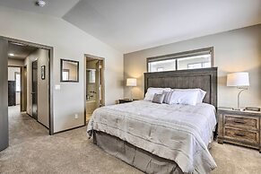 Sleek Frisco Townhome w/ Views: 8 Mi to Copper Mtn