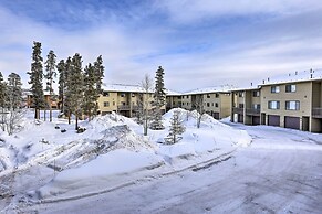 Sleek Frisco Townhome w/ Views: 8 Mi to Copper Mtn