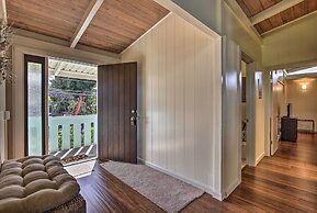 Oceanfront Kona Home w/ Beach Access & Views!