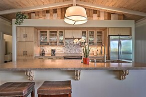 Oceanfront Kona Home w/ Beach Access & Views!