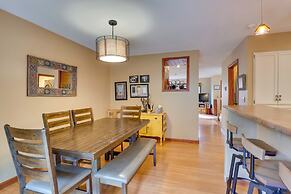 2 Mi to Ski Resort: Mountain Home w/ Hot Tub!