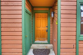 2 Mi to Ski Resort: Mountain Home w/ Hot Tub!