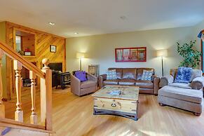 2 Mi to Ski Resort: Mountain Home w/ Hot Tub!