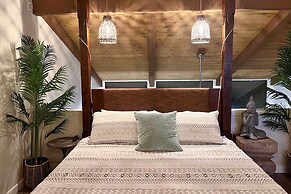 Chic Waikoloa Condo w/ Lanai + Complex Pools!