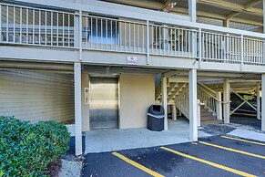 Beachfront Condo w/ Pool Access in Hilton Head!
