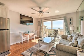 Beachfront Condo w/ Pool Access in Hilton Head!