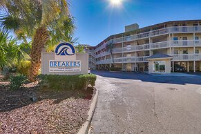 Beachfront Condo w/ Pool Access in Hilton Head!