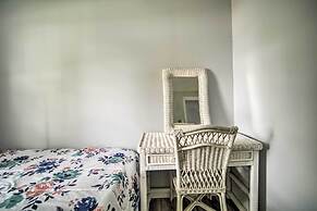 Spacious Geneva House < .5 Mi to The Strip!