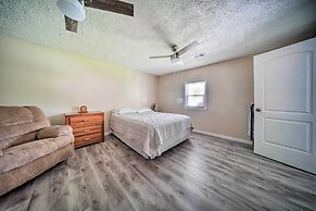 Spacious Geneva House < .5 Mi to The Strip!