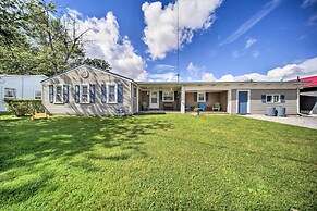 Spacious Geneva House < .5 Mi to The Strip!