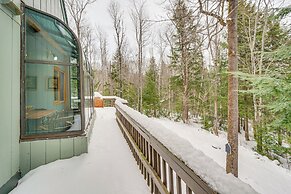 Rustic Intervale Hideaway w/ Deck & Wooded Views!