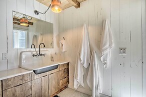 8 Mi to Ski: Custom-built Cabin in Breckenridge