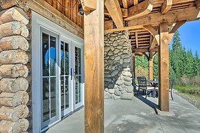 8 Mi to Ski: Custom-built Cabin in Breckenridge