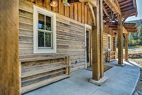 8 Mi to Ski: Custom-built Cabin in Breckenridge