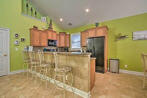 Resort Hideaway w/ Game Room in Surfside Beach!