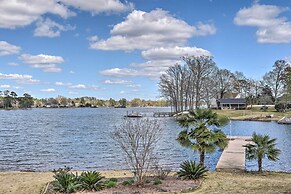 Quiet Lakefront Retreat w/ Boat Ramp & 2 Docks