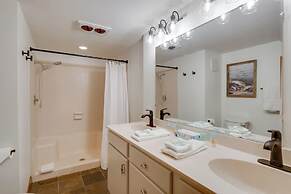 Walk to Ski Shuttle: Cozy Mountain Meadows Condo