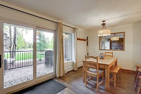 Walk to Ski Shuttle: Cozy Mountain Meadows Condo
