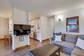 Walk to Ski Shuttle: Cozy Mountain Meadows Condo