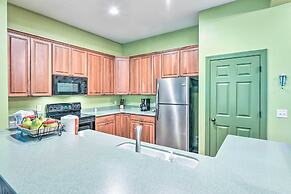 7 Mi to Beach: Bluffton Cottage w/ Furnished Patio