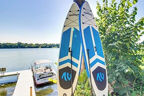 Dock + Kayaks: Alexandria Chain of Lakes Escape!