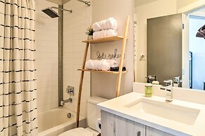 City Skyline Views: Upscale Denver Townhome