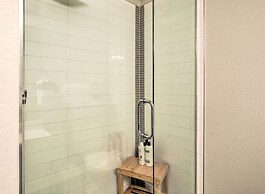 City Skyline Views: Upscale Denver Townhome