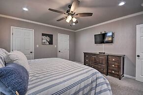 Stylish Home - Walk to Texas Tech University!