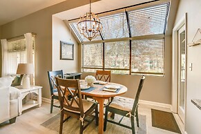 2 Mi to Beach: Condo w/ Pool Access in Hilton Head