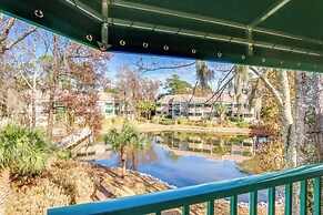2 Mi to Beach: Condo w/ Pool Access in Hilton Head