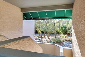 2 Mi to Beach: Condo w/ Pool Access in Hilton Head