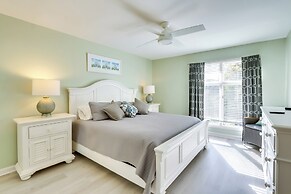 2 Mi to Beach: Condo w/ Pool Access in Hilton Head