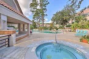 2 Mi to Beach: Condo w/ Pool Access in Hilton Head