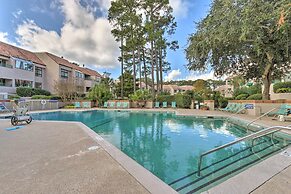 2 Mi to Beach: Condo w/ Pool Access in Hilton Head