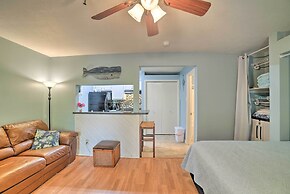 Corpus Christi Condo w/ Pool: Walk to the Beach!