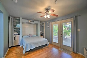 Corpus Christi Condo w/ Pool: Walk to the Beach!