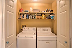 6 Mi to El Paseo: Gem w/ Pool Access!