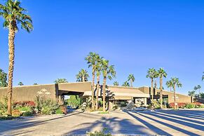 6 Mi to El Paseo: Gem w/ Pool Access!