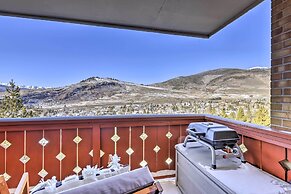 7 Mi to Keystone: Mtn-view Abode w/ Deck!