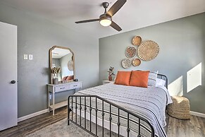 7 Mi to Keystone: Mtn-view Abode w/ Deck!