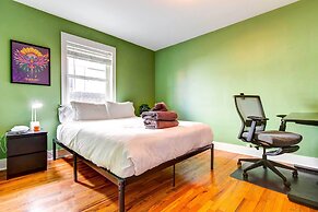 Pet-friendly Denver Home: Walk to Restaurants