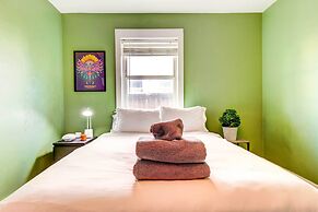 Pet-friendly Denver Home: Walk to Restaurants