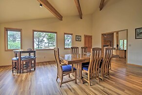 South Beach Home w/ Hot Tub, Deck - Walk to Ocean!