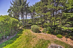 South Beach Home w/ Hot Tub, Deck - Walk to Ocean!