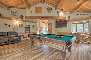 South Beach Home w/ Hot Tub, Deck - Walk to Ocean!