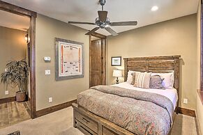 Walk to Lift: Luxe Villa w/ Hot Tub in Copper Mtn