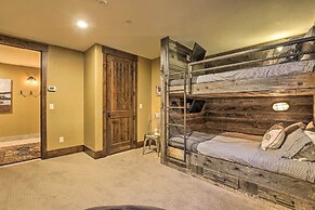 Walk to Lift: Luxe Villa w/ Hot Tub in Copper Mtn